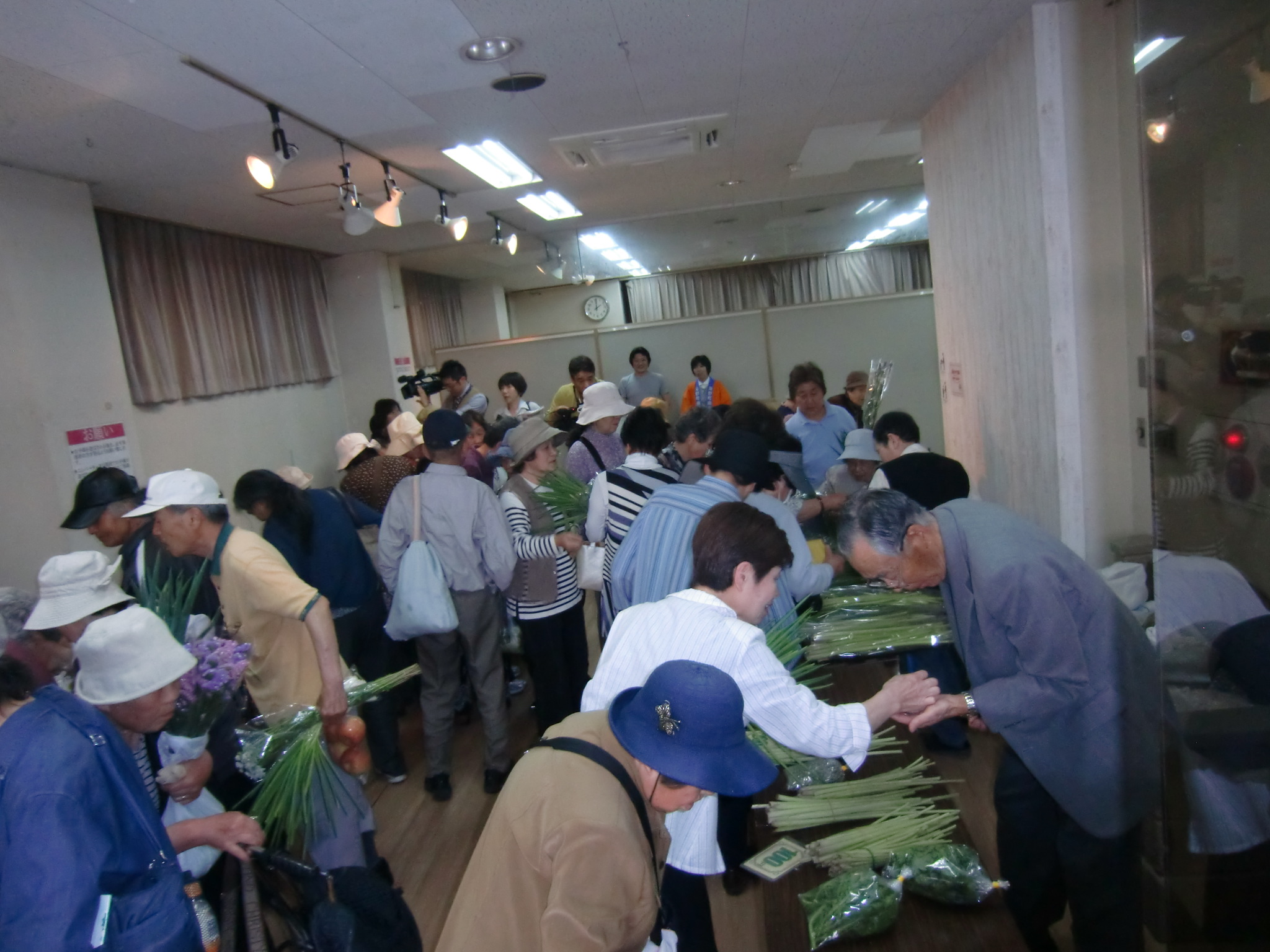 海野町 ほきぼき野菜市